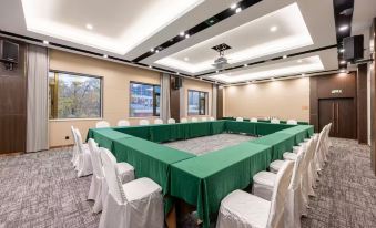 Sanchuan Hotel