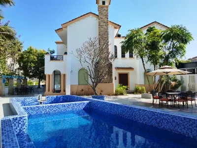 Bianhai Mingshu (Huidong Shuangyuewan Branch )Pool Villa