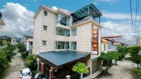 Mangshi Ruihongge Homestay