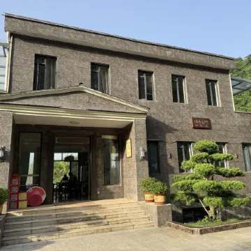 Lidongbin Manor