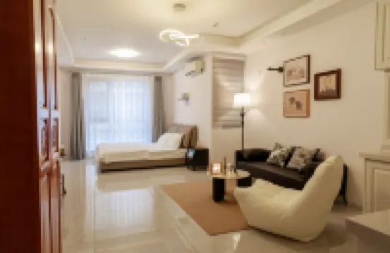 Qibai Homestay (Fude Guangchang)
