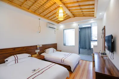 Dupanshuiju Hotels near Shendu Port
