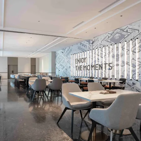 Wanda Moments Hotel, Aksu Airport