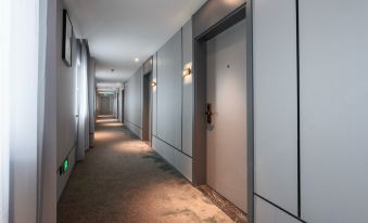 Home Inn Business Hotel(Qingdao Haier Industrial Park Pure Life Journey)