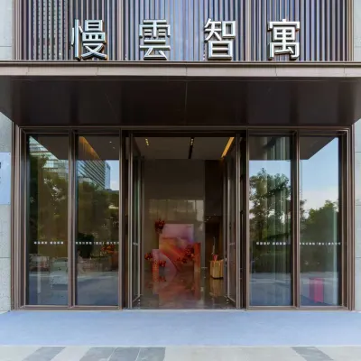 Slowcom Apartment Các khách sạn gần Công viên Bạch Vân
