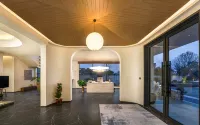 GULUXURY HOTEL
