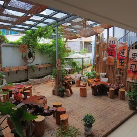 the Wood Hotel