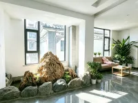 Seek · Ancient Ward Boutique Designer Inn - Layanan Antar-Jemput
