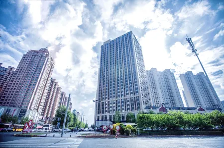 Mercure Hotel Harbin Railway West Station Wanda Plaza Отели рядом с достопримечательностью «Heilongjiang University»