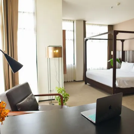 Grand Howard Hotel Bangkok Отели рядом с достопримечательностью «Риверсайд»
