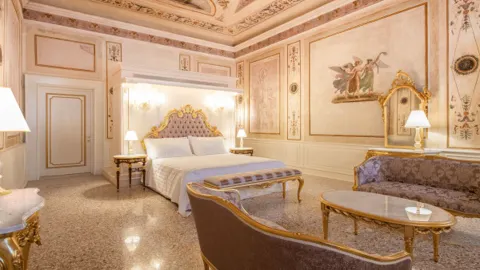 Ca' Bonfadini Historic Experience in Venetië