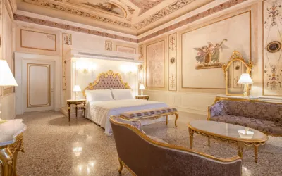 Ca' Bonfadini Historic Experience Отели рядом с достопримечательностью «Дворец Дожей»