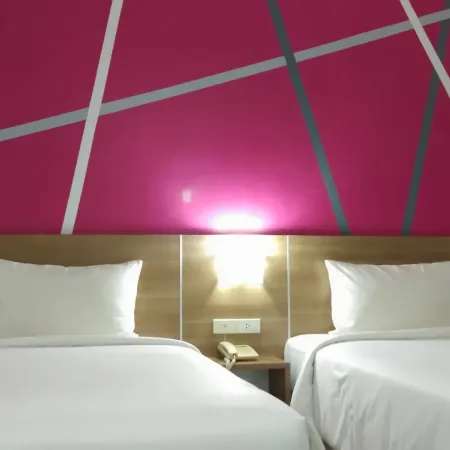 Eco Inn Lite Ubon Ratchathani Отели рядом с достопримечательностью «Храм Ват Лоунг»