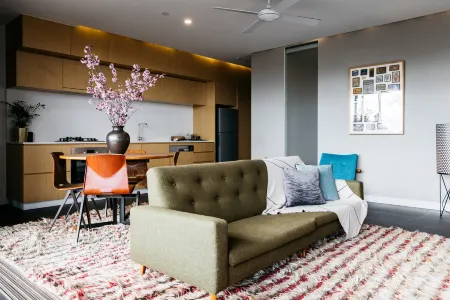 Nishi Apartments Eco Living by Ovolo Отели рядом с достопримечательностью «Бёрли-Гриффин»