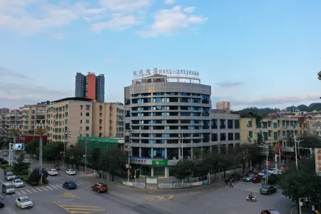 Ruijing Hotel Отели рядом с достопримечательностью «Пейзажный район чайного моря»