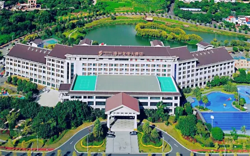 Zhangzhou Longjia Hotel