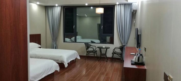 Tonggu Huali Hotel Hotels in Tonggu