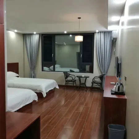 Tonggu Huali Hotel