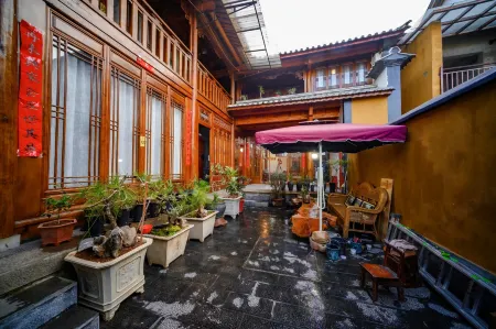 Shaxi Street and lane Inn