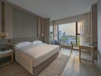 深圳南山希尔顿逸林酒店及公寓 - 豪华两居室公寓