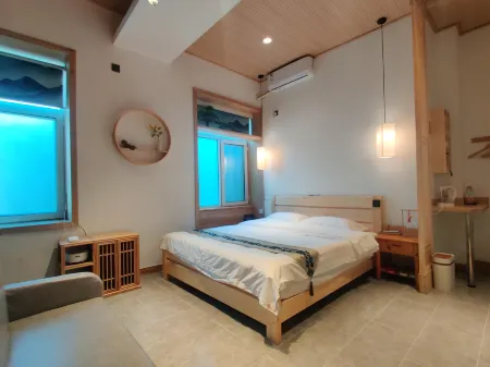 Jinggu Sihe Beiluoguxiang Guesthouse Отели рядом с достопримечательностью «Jinghang Canal Jishuitan Port»