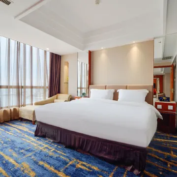 Bayshore Hotel