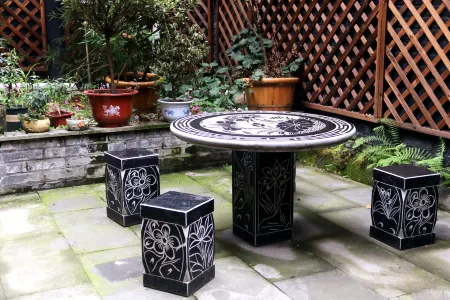 Yuantong Ancient Town Courtyard Inn