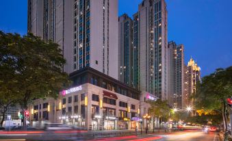 Moshang Qingju Hotel (Wuhan University of Technology, Jiedaokou)