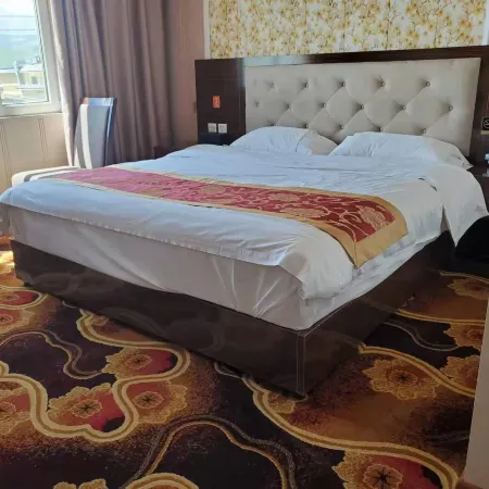 Grassland Yiyi Hotel