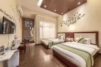 Lianhua Inn