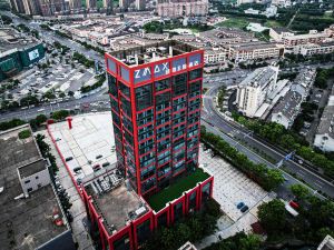 Manxi Hotel (Pinghu Economic Development Zone China Clothing City Branch)