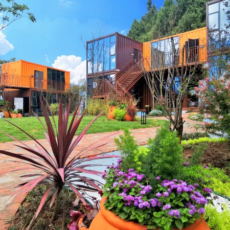 Yiyuan Box Resident Hostel (Tianfu International Airport Store)