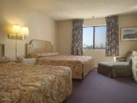 Ramada by Wyndham Los Angeles/Koreatown West Hotels near Hollywood