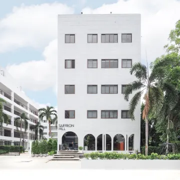 Saffron Hill Minburi Hotels near Siam Park City