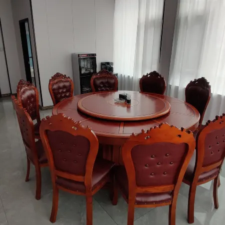 Shilou Mengzeyuan Business Hotel