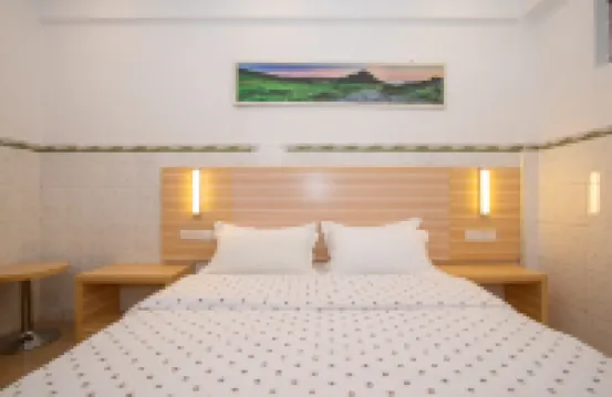 天宏旅館（南寧蘇盧地鐵站安吉客運站地鐵站店）