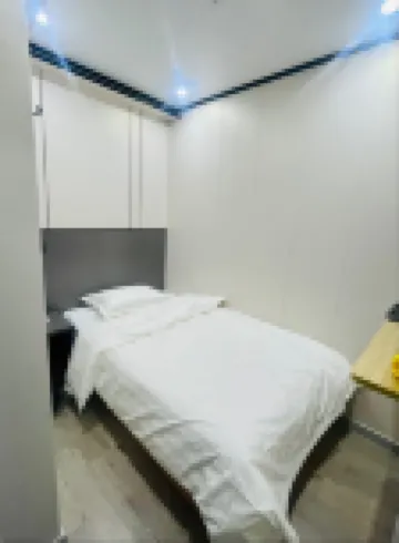 Guangde Friendly Years Hotel (Commerce and Trade Center Branch)