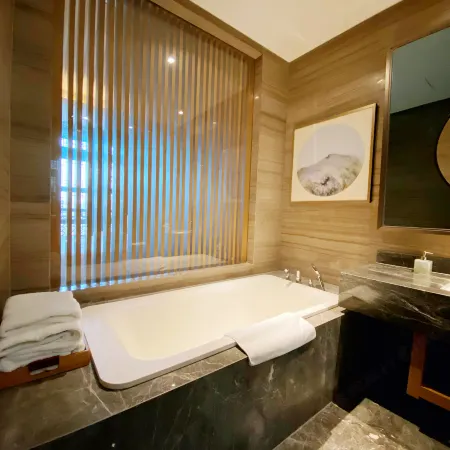 The Lucid Resort Deqing
