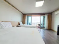 Jeju Ocean Family Hotel Hotels near Iho Beach