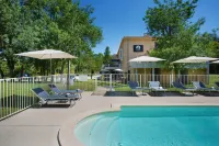 Suite Home Aix en Provence Sud TGV Hotels in Bouc-Bel-Air