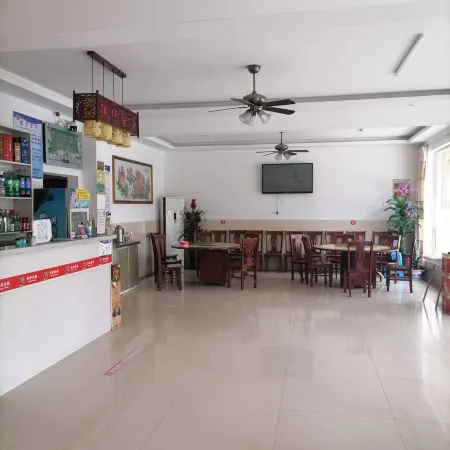 Baoying Jingbao Hotel