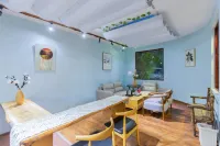 Wuhu on the Road · Footprint Homestay