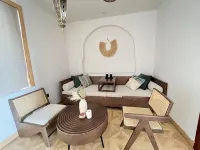 Aipa Homestay (Baishahu Branch) - balcony