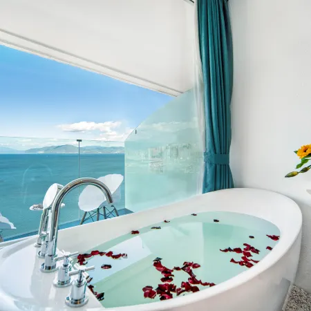 Qianyu Seaview Resort Hotel