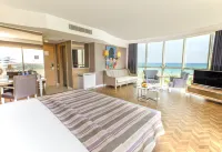 شيروود إكسكلوسيف لارا، - شامل جميع الخدمات