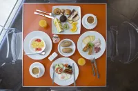 Zeus Essence Bucharest, Trademark Collection by Wyndham - breakfast
