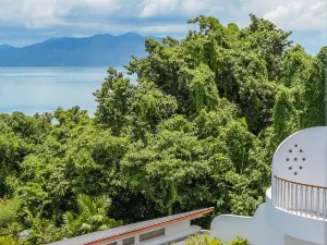 Ampersand Resort