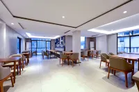โรงแรมเอ ฟียล (ถนนไถคัง เซียะผู่) - พร้อมอาหารเช้า