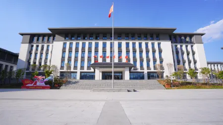 Longlin Folk Hotel Отели в г. Лунлинь