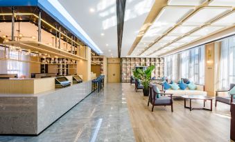 Starway Hotel (Kaifeng Lankao Station Sannong Vocational College)